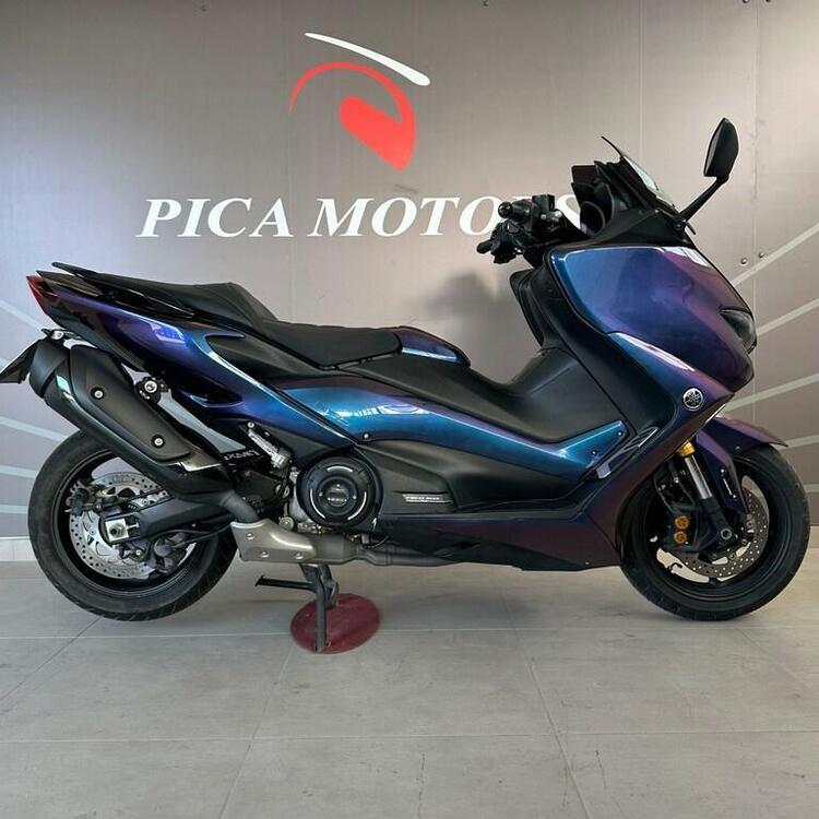 Yamaha T-Max 560 Tech Max (2021)