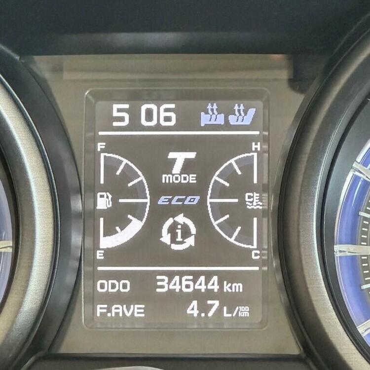 Yamaha T-Max 560 Tech Max (2021) (4)