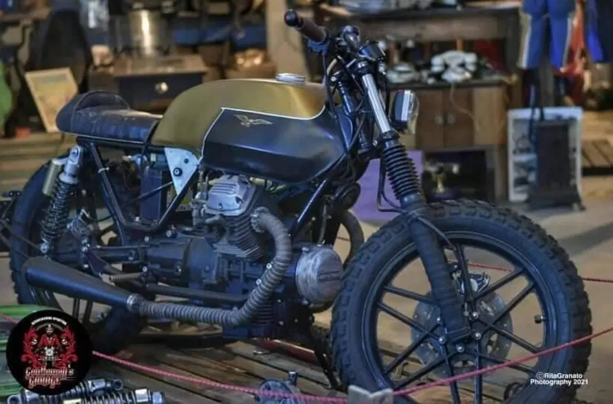 Moto Guzzi V35 Imola Café Racer (3)