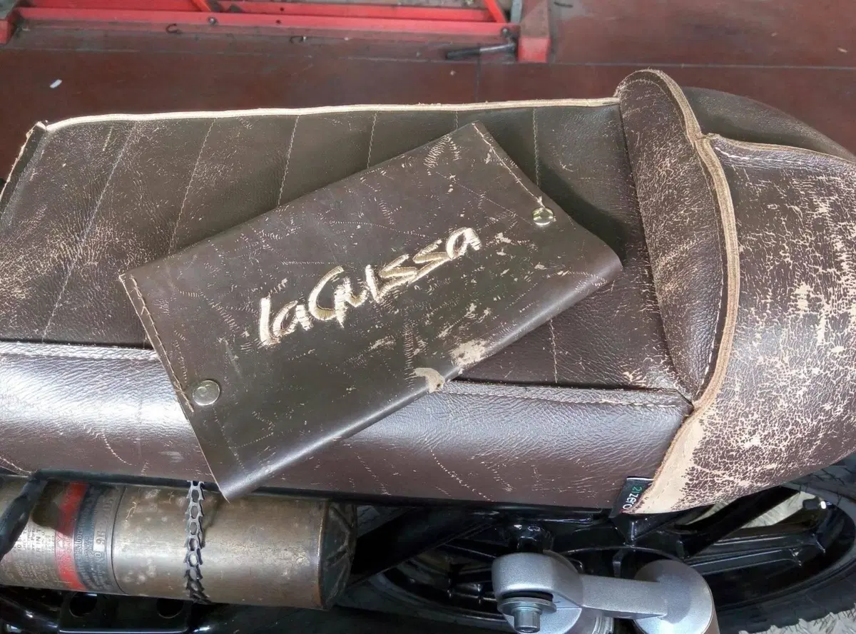 Moto Guzzi V35 Imola Café Racer (5)