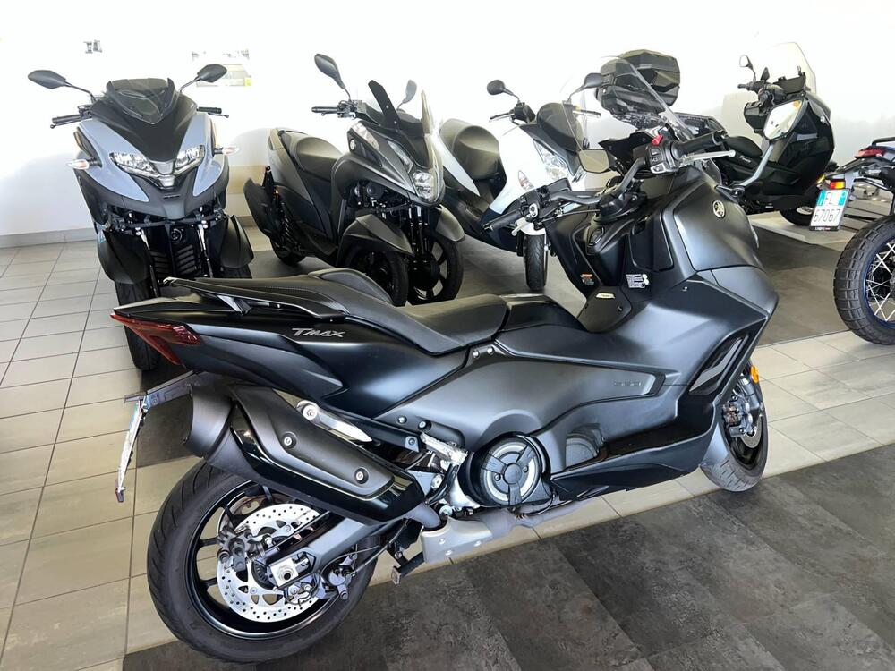 Yamaha T-Max 560 (2022 - 24) (4)