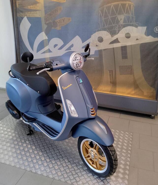 Vespa Primavera 125 Officina 8 (2026)