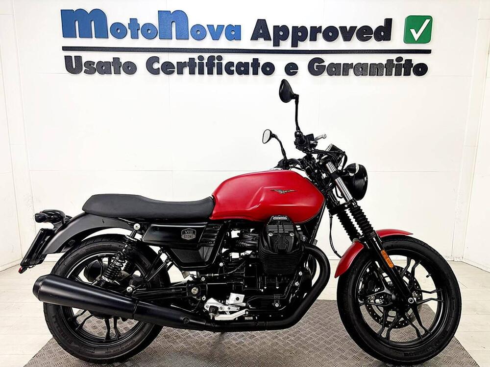 Moto Guzzi V7 III Stone (2017 - 20) (4)