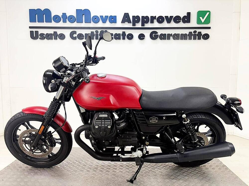 Moto Guzzi V7 III Stone (2017 - 20) (5)