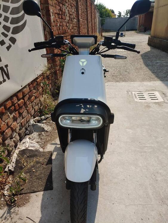 Yadea Y1S (2022 - 25) (3)