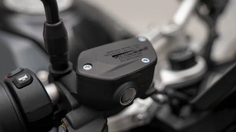 Bmw F 900 R (2021 - 24) (17)