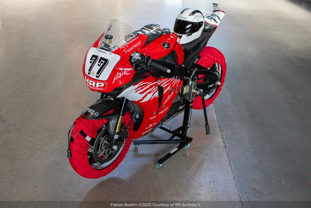 Michael Schumacher: la sua Honda CBR 1000 RR vale oro. Ecco a quanto è stata venduta [GALLERY] (2)