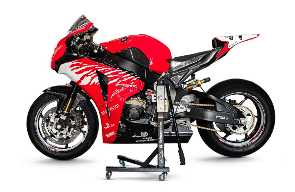 Michael Schumacher: la sua Honda CBR 1000 RR vale oro. Ecco a quanto è stata venduta [GALLERY] (8)