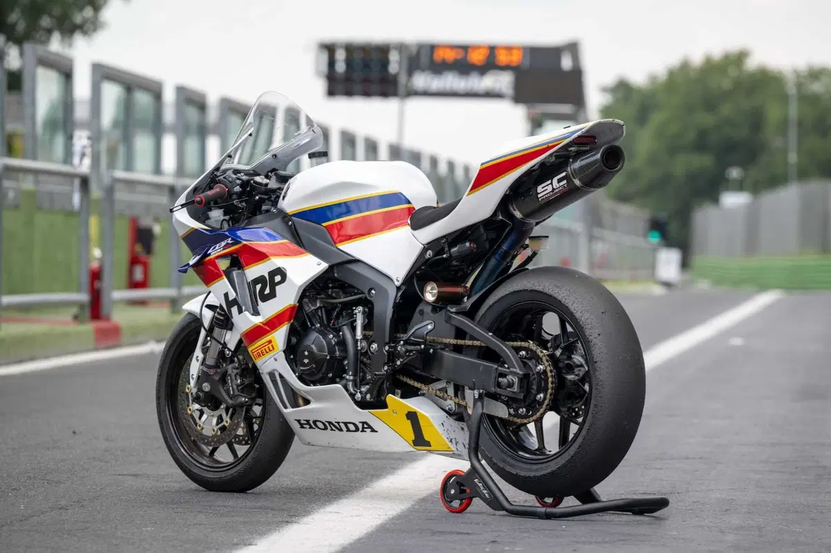 Honda CBR600 RR - 1000RR -HIRP (25)