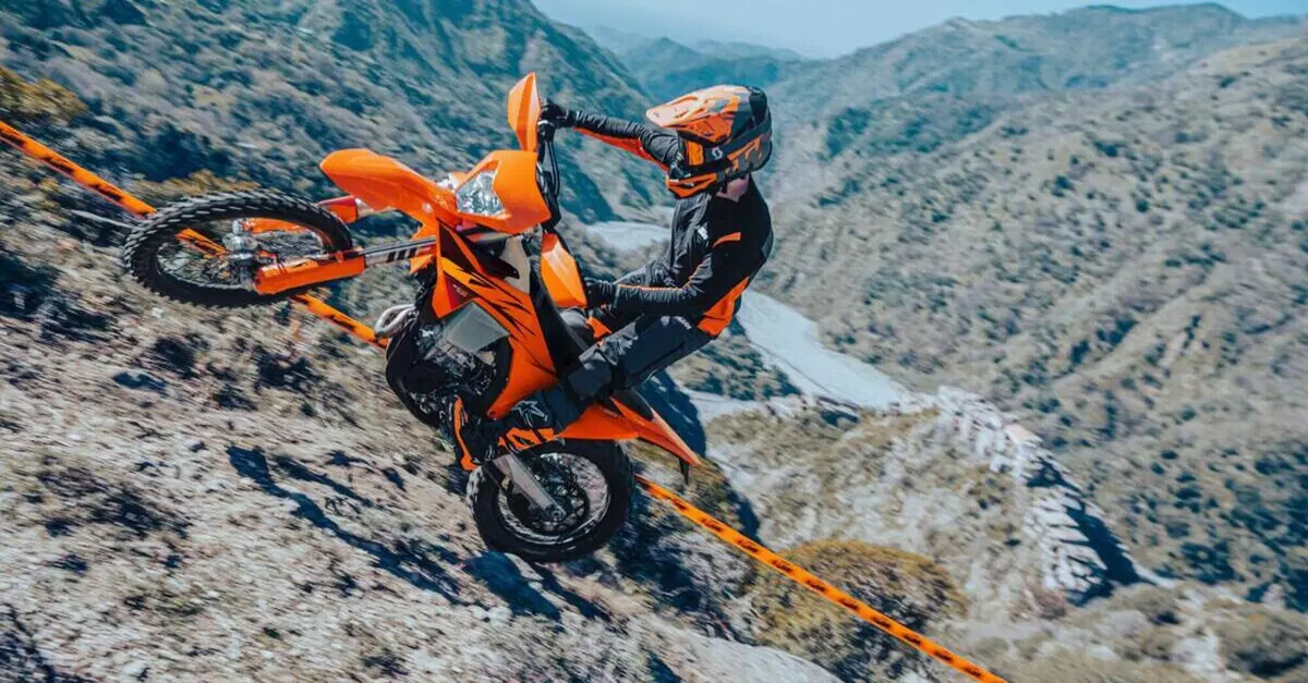 KTM EXC MY2026: sette modelli per qualsiasi tipo di off road. Dall'enduro all'estremo