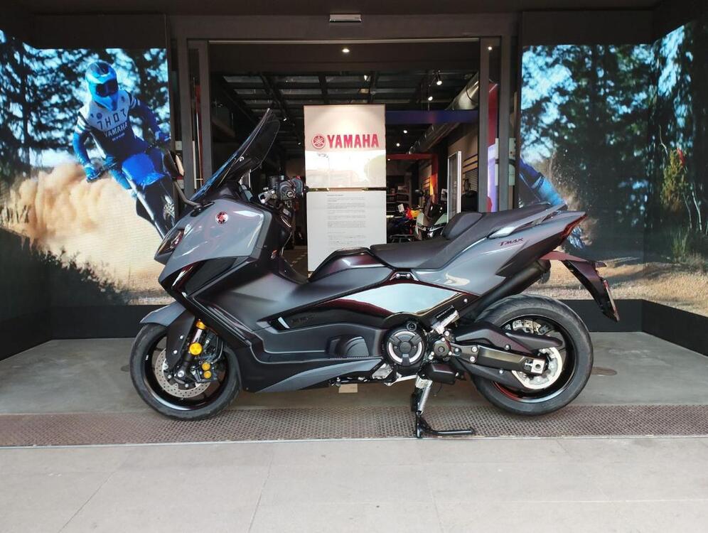 Yamaha T-Max 560 Tech Max (2022 - 24) (4)
