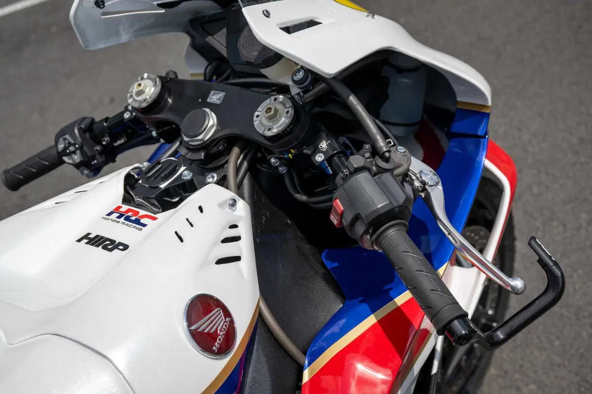 Honda CBR600 RR - 1000RR -HIRP (3)