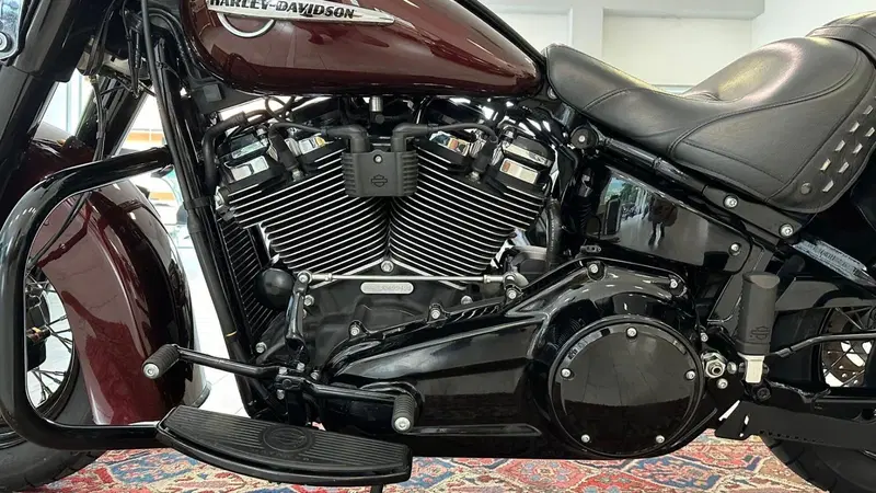 Harley-Davidson 107 Heritage Classic (2018 - 19) - FLHC (7)