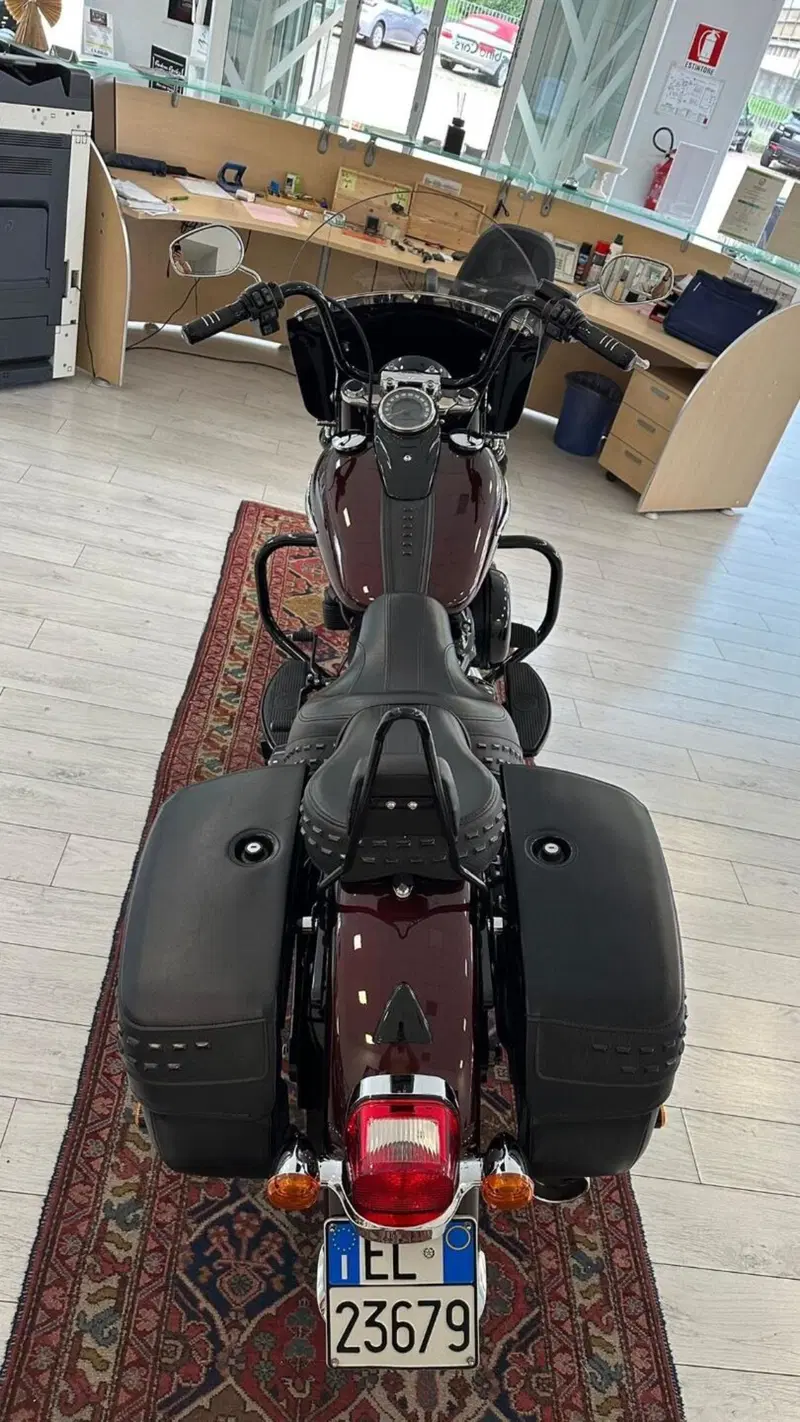 Harley-Davidson 107 Heritage Classic (2018 - 19) - FLHC (5)