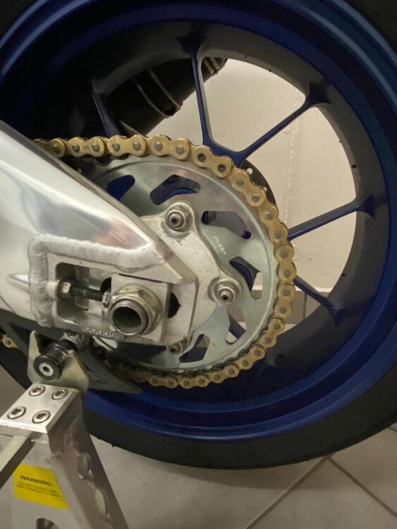 Aprilia RSV4 Factory (2009 - 12) (3)