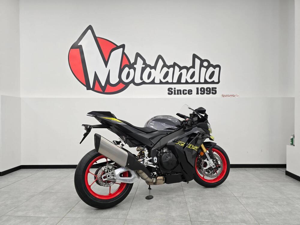 Aprilia RSV4 1100 (2025) (3)