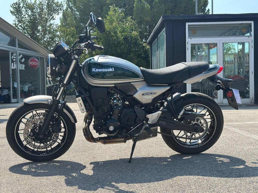 Kawasaki Z 650 RS (2022 - 24) (4)