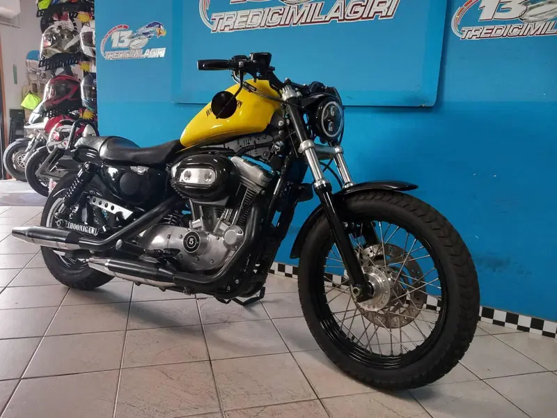 Harley-Davidson 883 (2008 - 09) - XL (2)