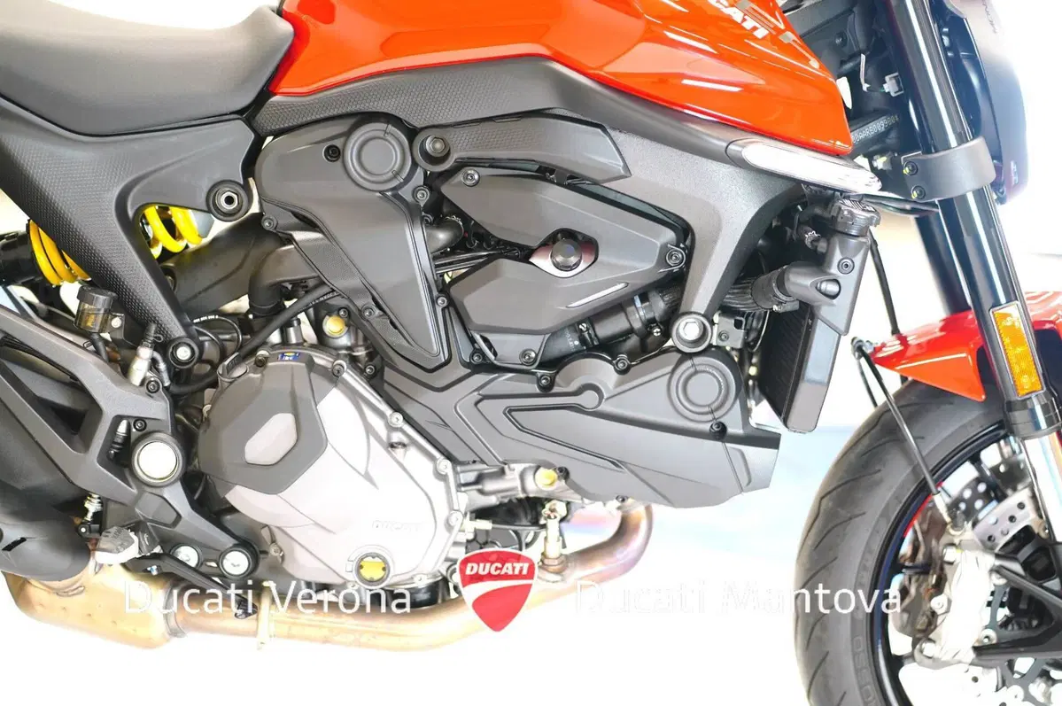 Ducati Monster 937 + (2021 - 25) (18)