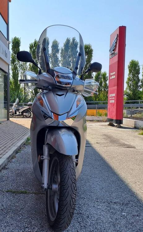 Honda SH 300 i ABS (2016 - 20) (4)