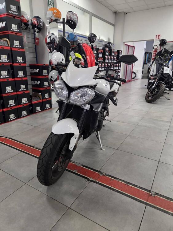 Triumph Street Triple (2007 - 12) (2)