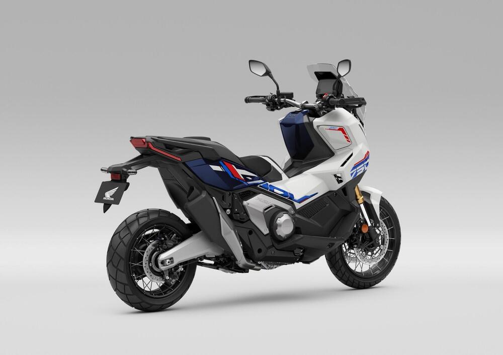 Honda X-ADV 750 (2025) (3)