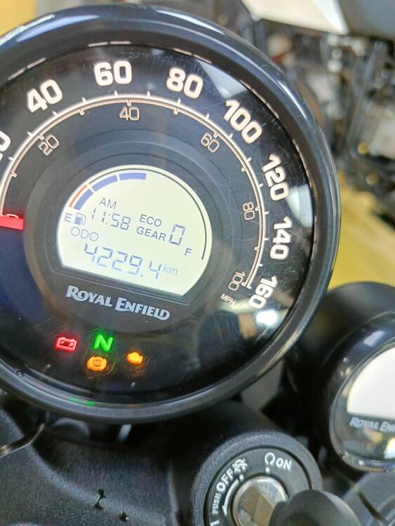 Royal Enfield HNTR 350 (2022 - 25) (4)