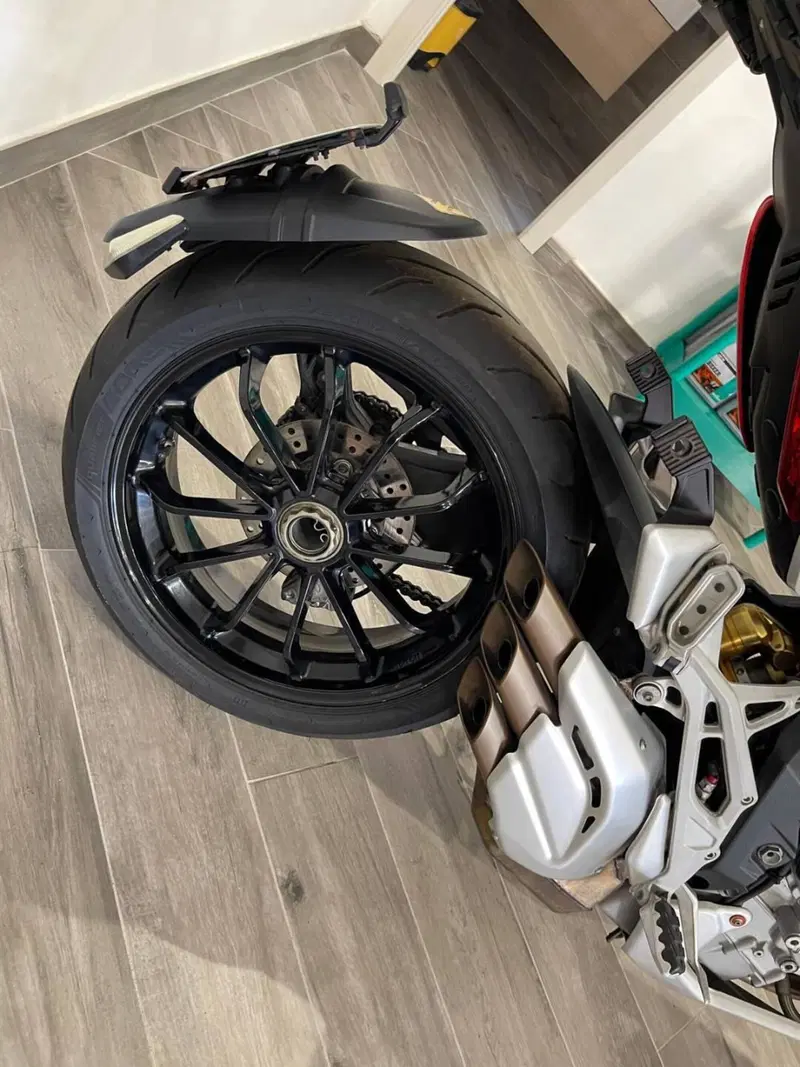 MV Agusta Stradale 800 EAS ABS (2015 - 17) (11)