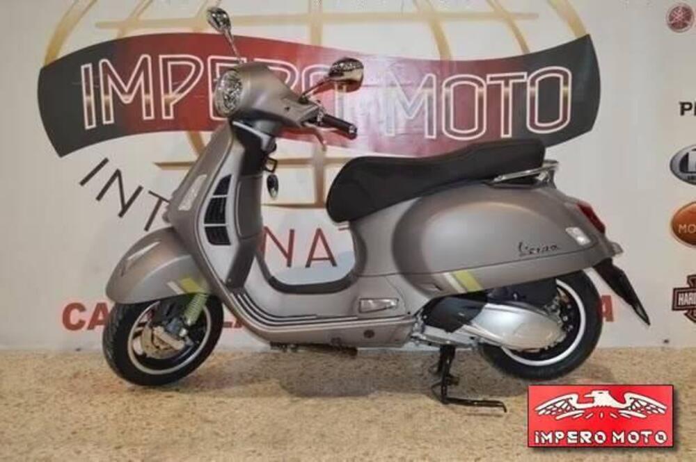 Vespa GTS 300 Super Tech (2023 - 24)