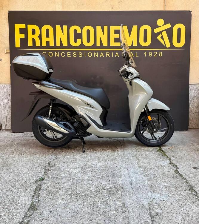 Honda SH 125i (2024 - 25) (2)