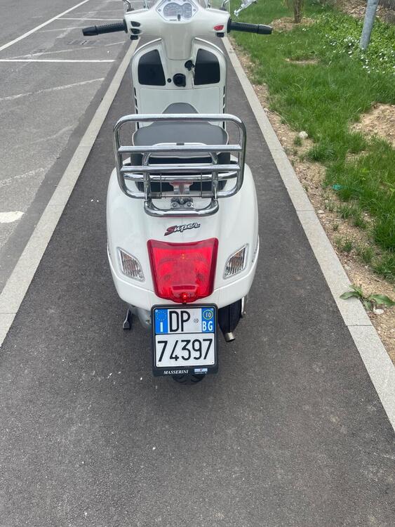 Vespa GTS 300 (2010 - 14) (2)
