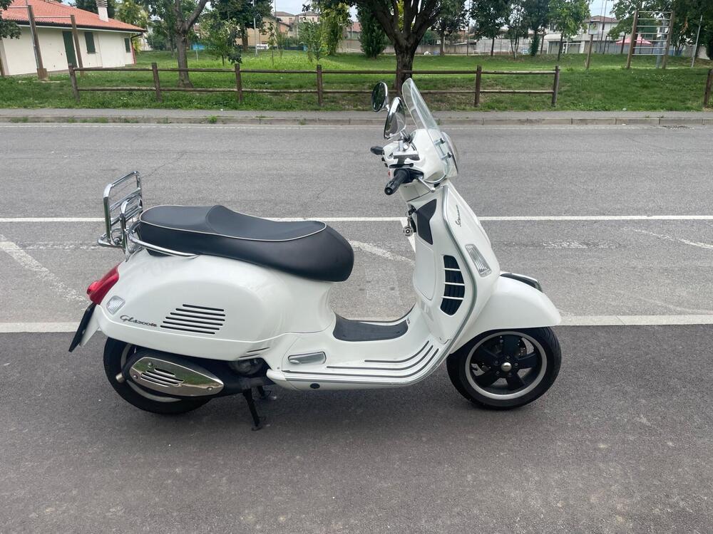 Vespa GTS 300 (2010 - 14) (3)