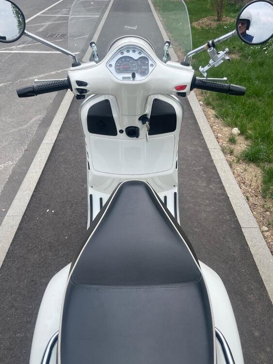 Vespa GTS 300 (2010 - 14) (5)