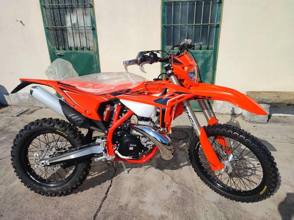 Betamotor RR X-PRO 300 2T Enduro (2026)