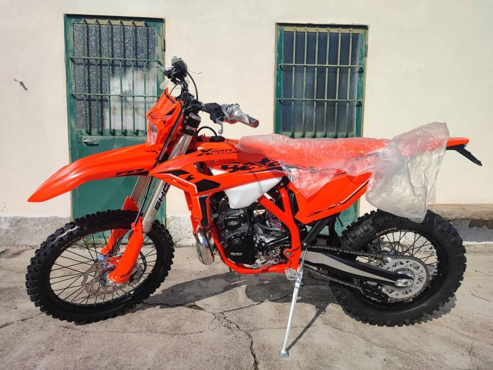 Betamotor RR X-PRO 300 2T Enduro (2026) (2)