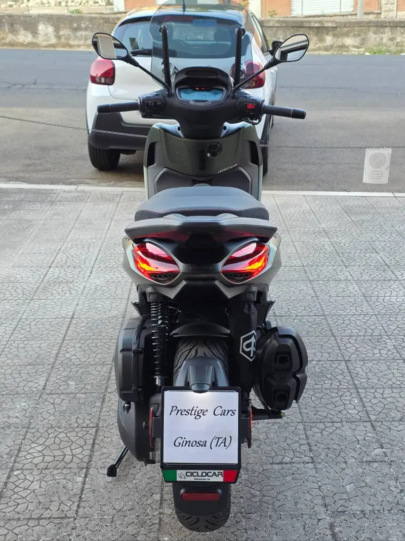 Piaggio Beverly 400 S ABS-ASR (2021 - 24) (4)