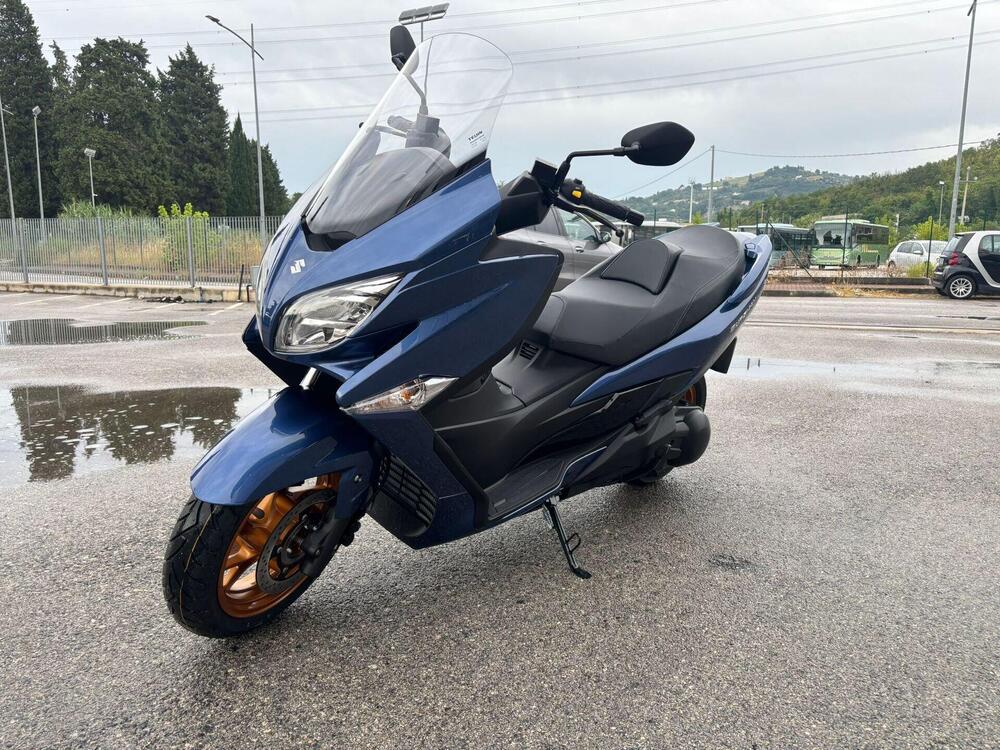 Suzuki Burgman 400 (2025) (5)