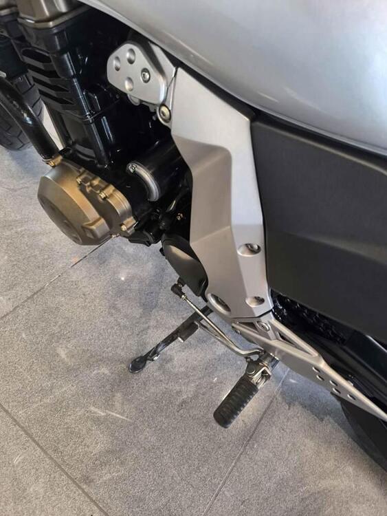 Kawasaki Z 750 (2003 - 06) (4)