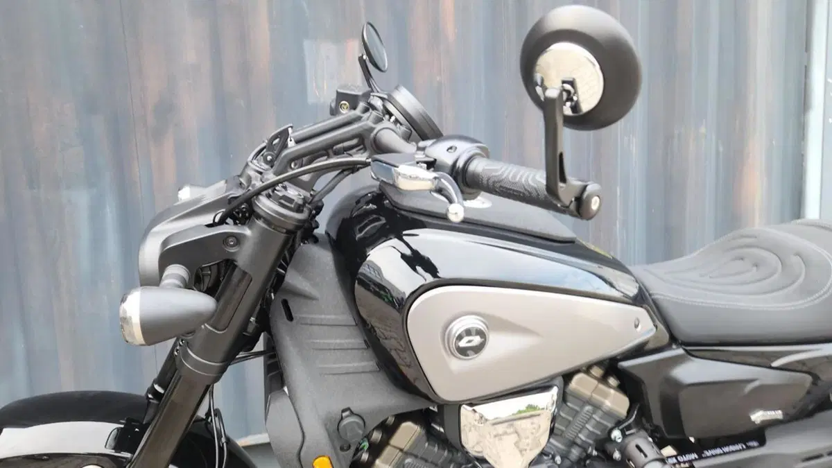 QJ Motor SRV 600 V (2025 - 26) (12)