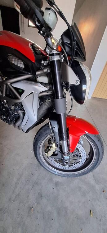 MV Agusta Brutale 990 R (2009 - 12) (4)