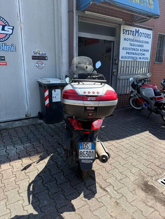 Yamaha X-Max 250 (2010 - 13) (2)