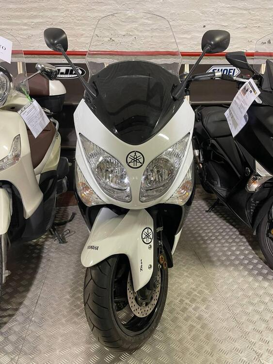 Yamaha T-Max 500 White Max (2010 - 11) (2)