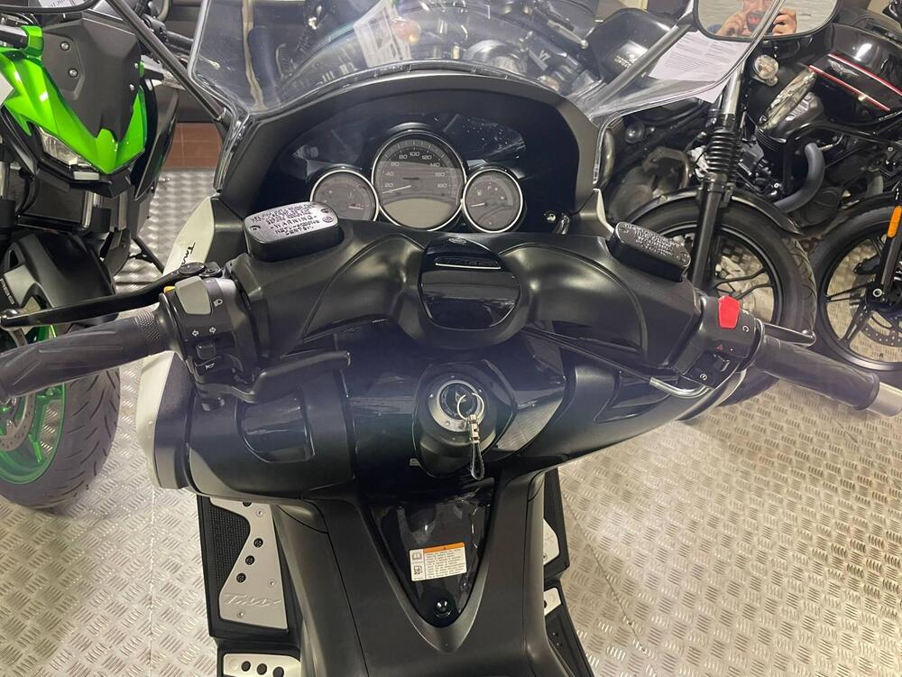 Yamaha T-Max 500 White Max (2010 - 11) (4)