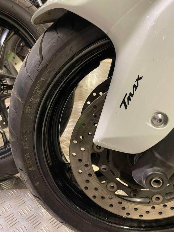 Yamaha T-Max 500 White Max (2010 - 11) (3)