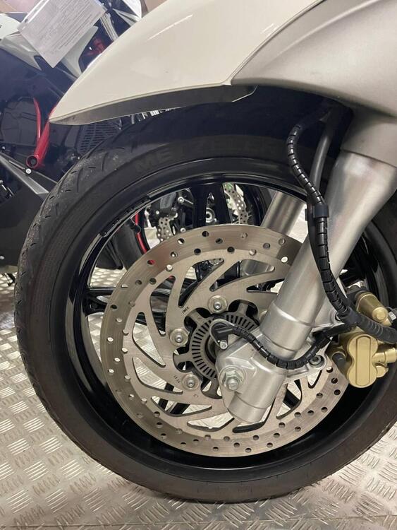 Piaggio Beverly 350 ABS (2016 - 20) (2)