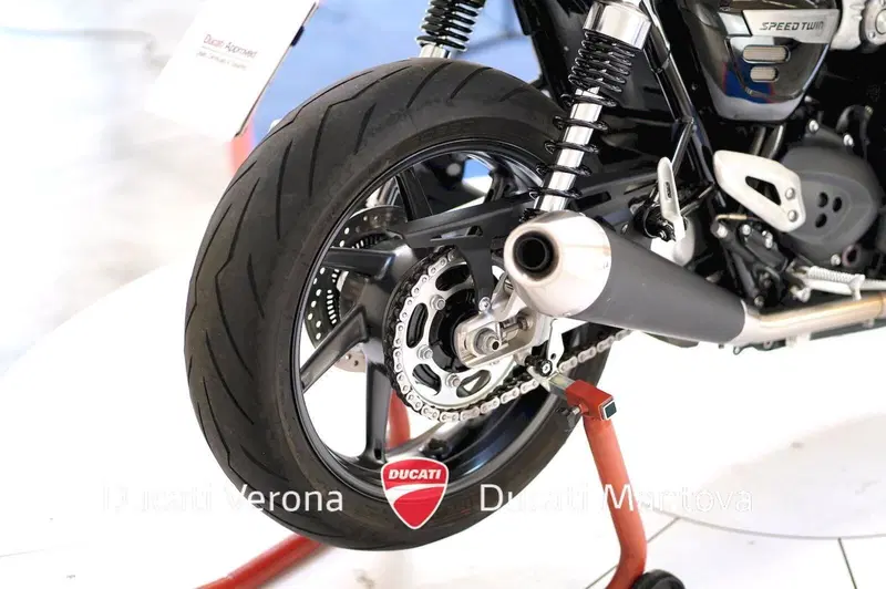 Triumph Speed Twin 1200 (2019 - 20) (10)