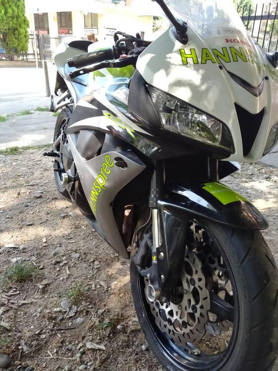 Honda CBR 600 RR (2007 - 08) (5)