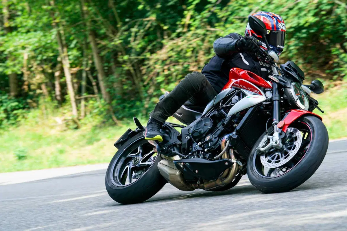MV Agusta Brutale 800 Ottantesimo (5)