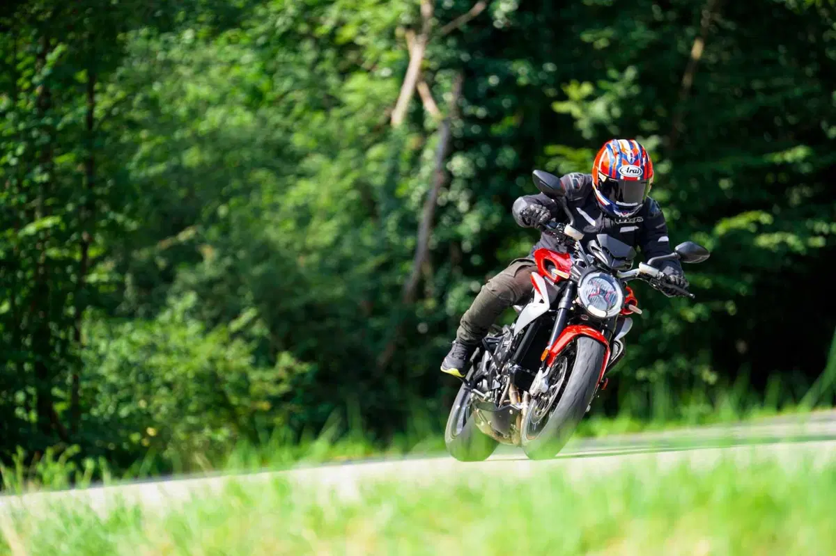 MV Agusta Brutale 800 Ottantesimo (9)