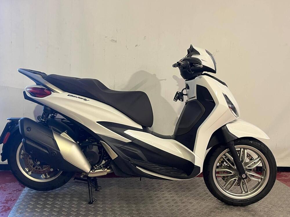 Piaggio Beverly 400 ABS-ASR (2021 - 24)
